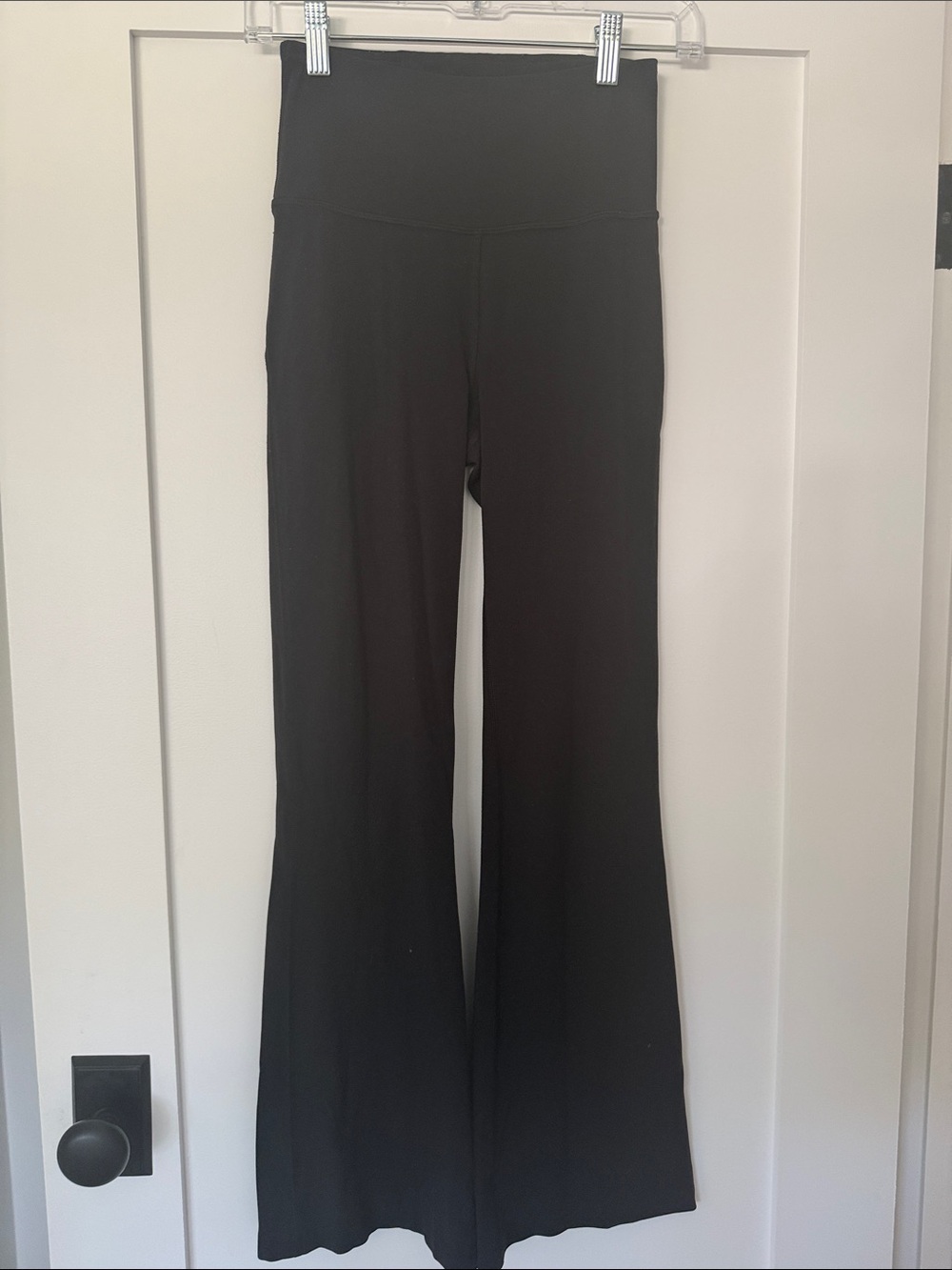 Lululemon Groove Nulu High Rise Flare leggings. Size 4. EUC - Picture 4 of 9